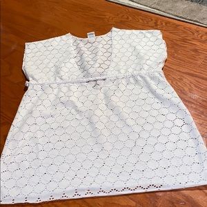 4/$10 🎉 white cover up